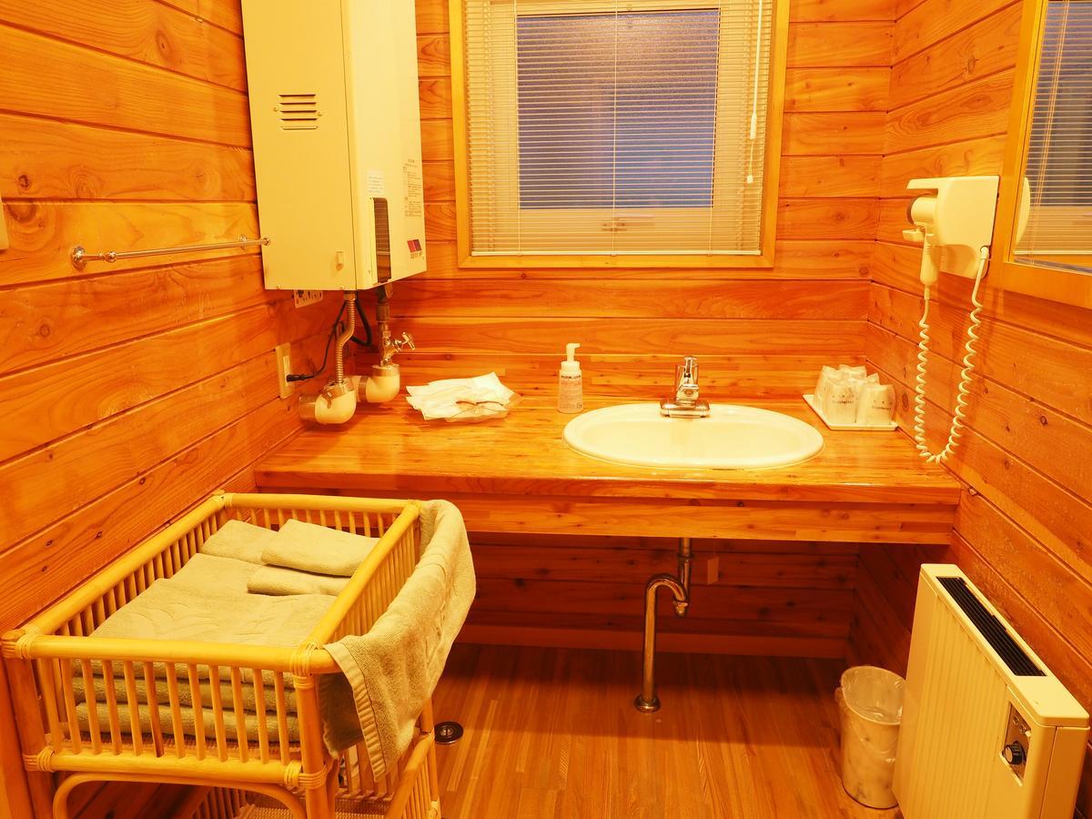 Ryokan Log Larch Kanayama 3*